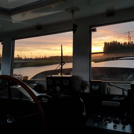 Euphrate Houseboat Hotel Amsterdam Buitenkant foto