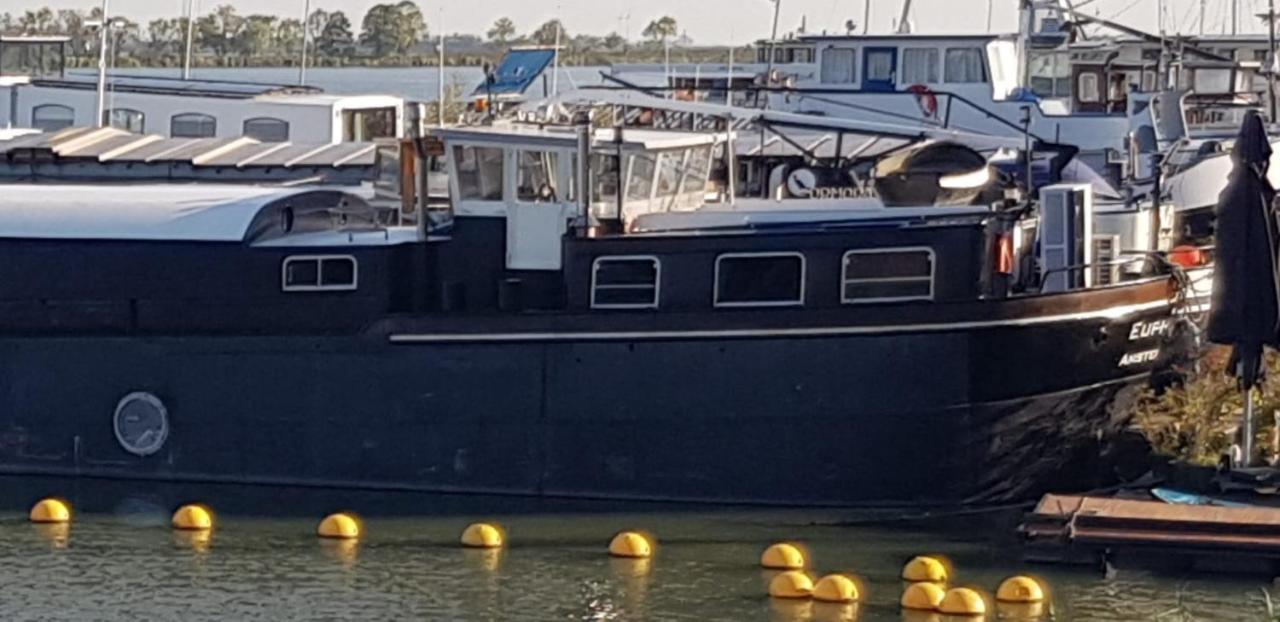 Euphrate Houseboat Hotel Amsterdam Buitenkant foto