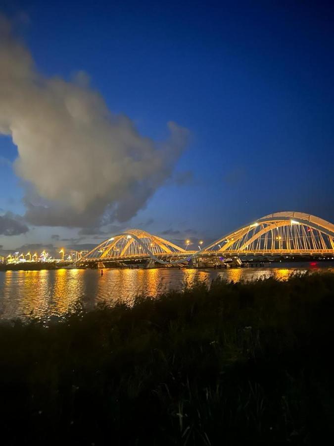 Euphrate Houseboat Hotel Amsterdam Buitenkant foto