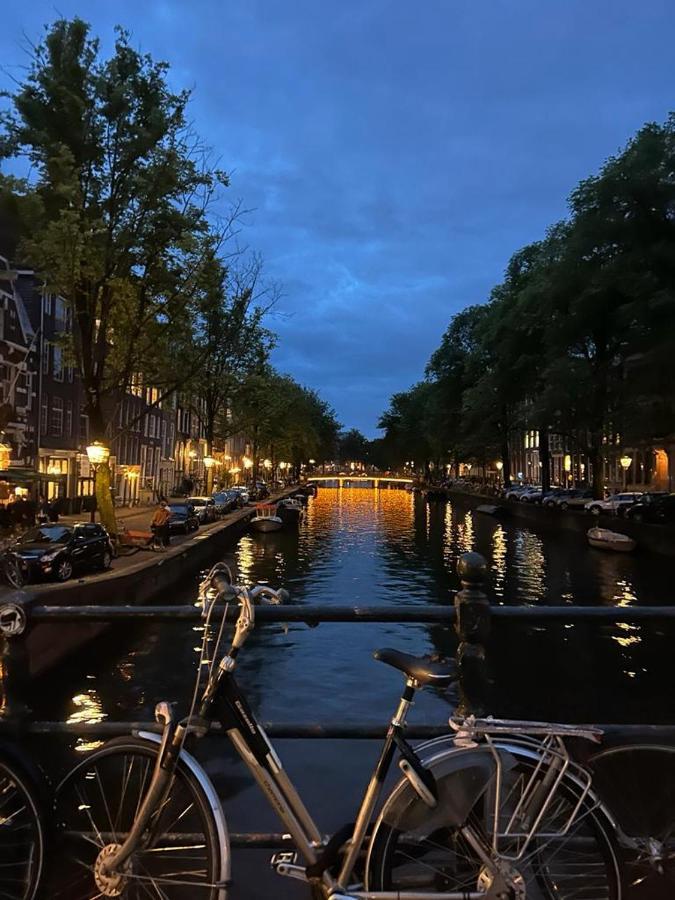Euphrate Houseboat Hotel Amsterdam Buitenkant foto