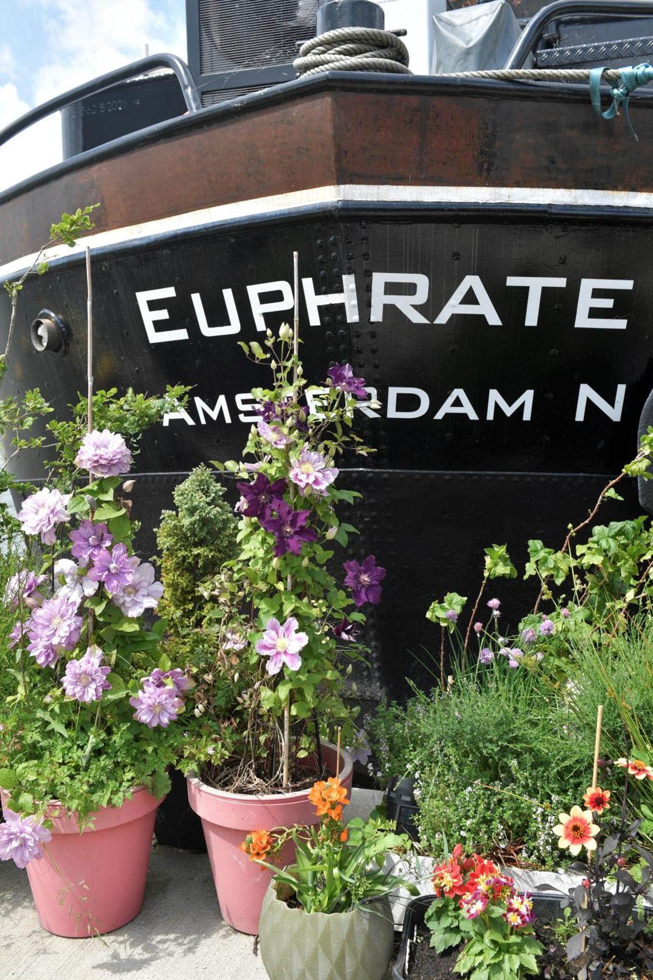 Euphrate Houseboat Hotel Amsterdam Buitenkant foto